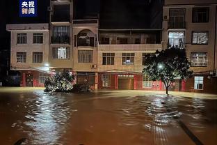 矣进宏：仰望星空 既然选择了远方 便只顾风雨兼程